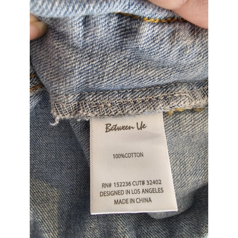 Between Us Distressed Denim Jacket Size 1X With Pockets - Picture 3 of 7